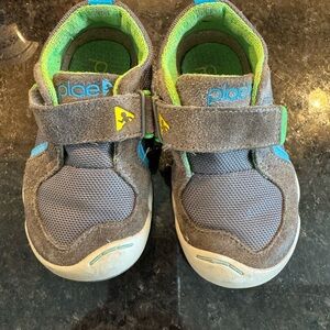 Ty Kids Sneakers - Gray and Green